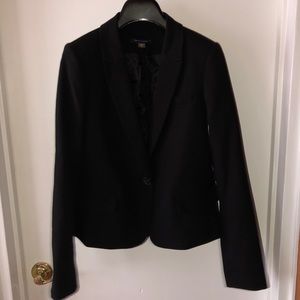 Tommy black suit jacket.